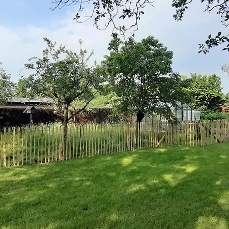 Au Coquelicot : Cosy Pour 8 Pers. Avec Jardin * Ath