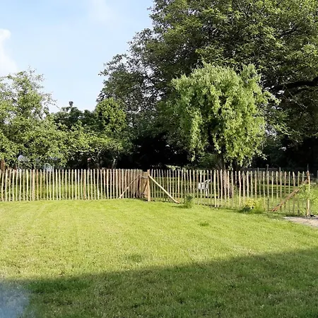 Au Coquelicot : Cosy Pour 8 Pers. Avec Jardin * Ath